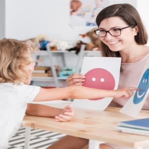 Изучите онлайн курс Специальная психология